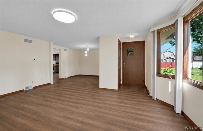 Foto del edificio - 1 Emsworth Ave