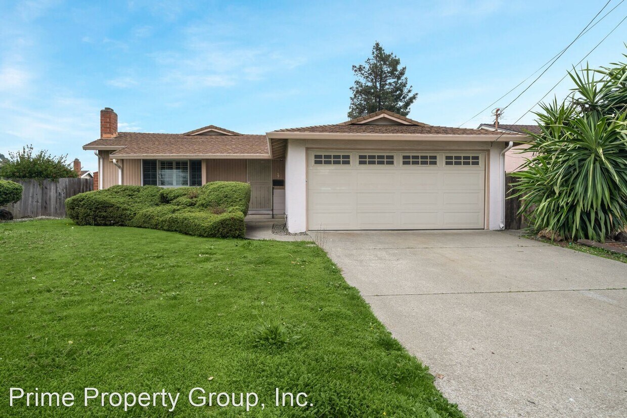 Primary Photo - 3 br, 2 bath House - 2189 Del Monte Dr.