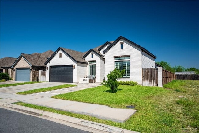 Building Photo - 30 Windsor St