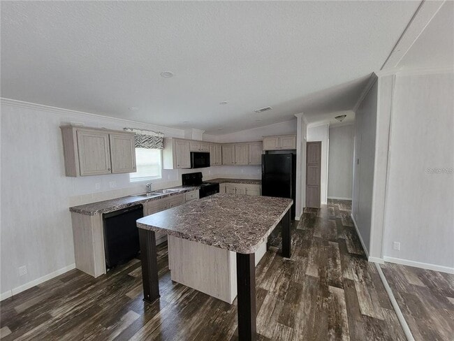 Foto del edificio - 16625 SE 102nd Ave Rd