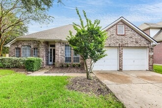Building Photo - 317 Vantage Pointe Cir
