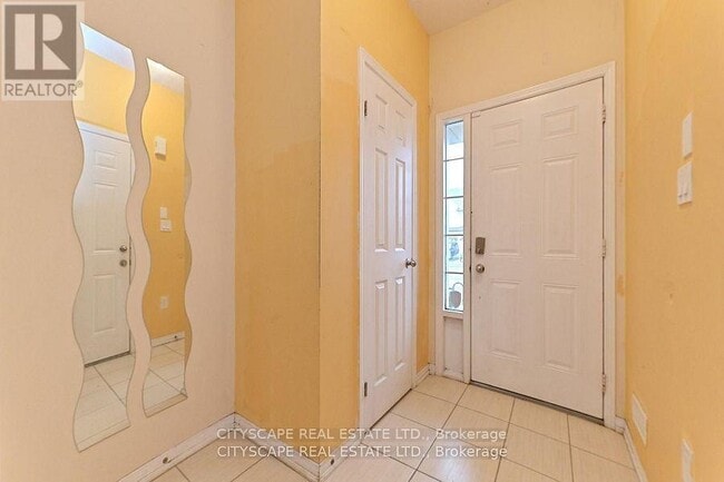 Building Photo - 128 Palacebeach Trail