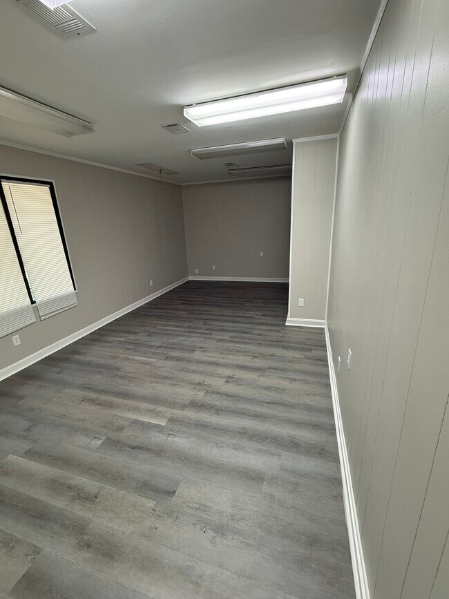 Building Photo - 1513 Rex St