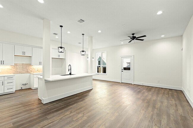 Foto del edificio - 1807 Palmetto Landing Dr