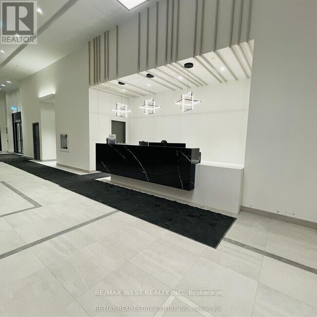 Photo du bâtiment - 9751 Markham Rd