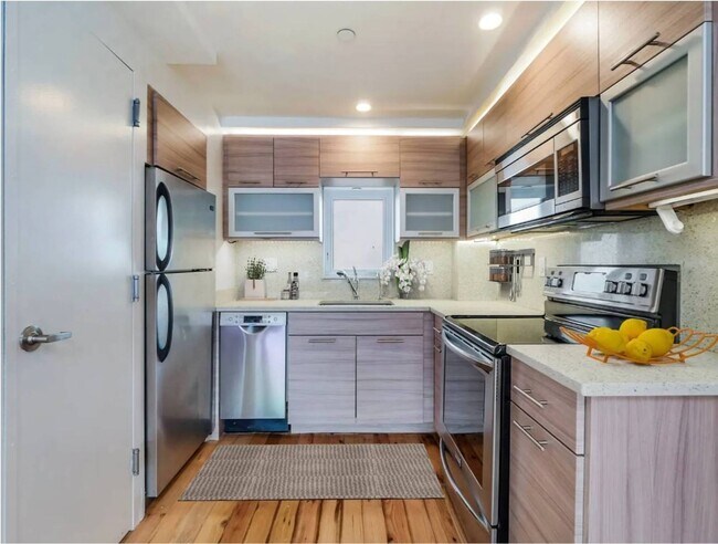 Foto del edificio - 67 Brighton 1st Ln