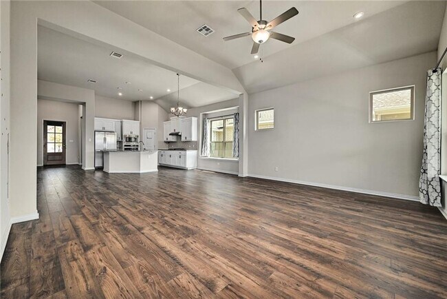 Foto del edificio - 3717 Fieldfare Dr