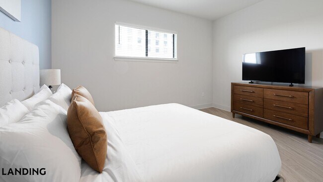 Foto del edificio - 1900 Hi Line Dr