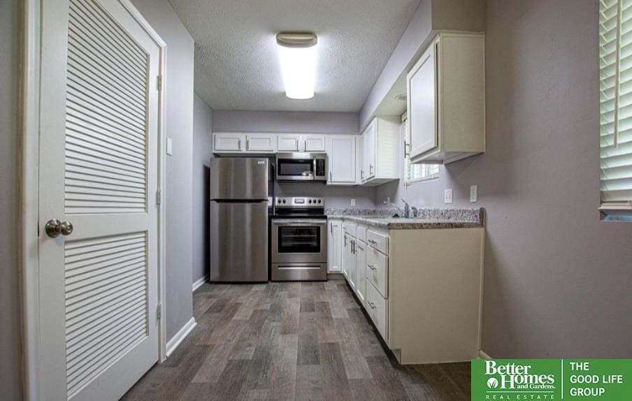 Foto principal - 4859 S 132nd Ave