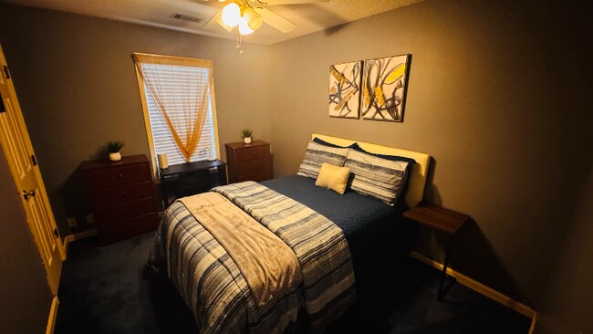 Foto del edificio - 530 Barclay Ct