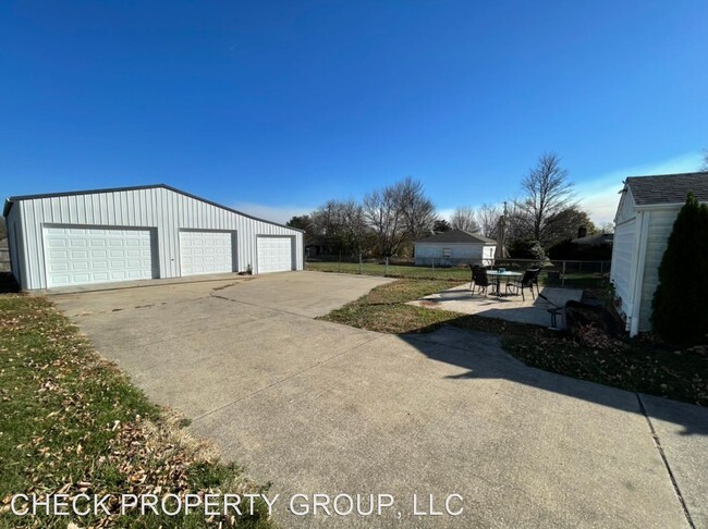 Building Photo - 2 br, 1 bath House - 2373 Mount Eden Road