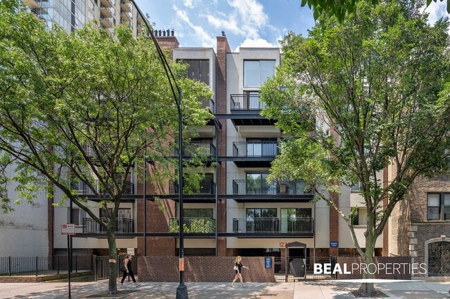 Building Photo - 1220 N LaSalle