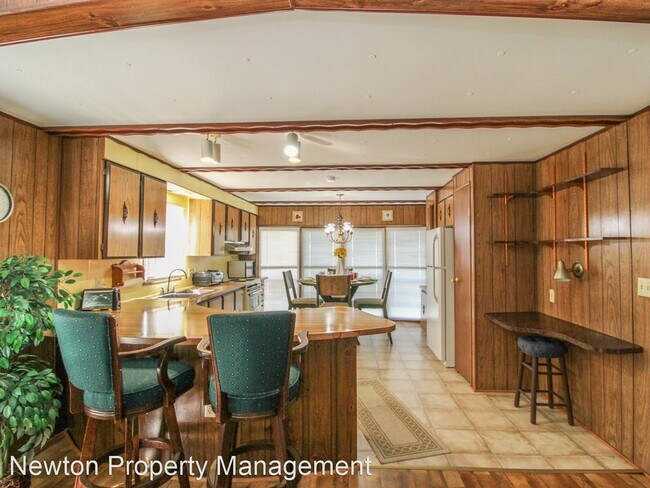 Foto del edificio - 5504 Old Railroad Bed Rd
