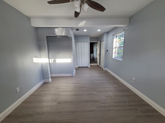 Foto del edificio - 5318 61st Way N