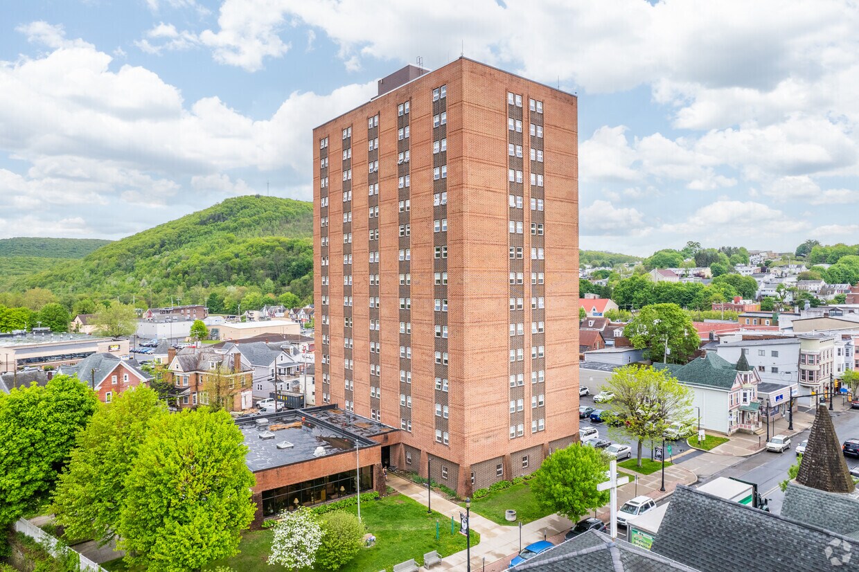 Foto principal - Tamaqua High Rise