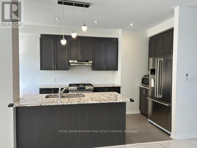 Photo du bâtiment - 57 Macbean Cres