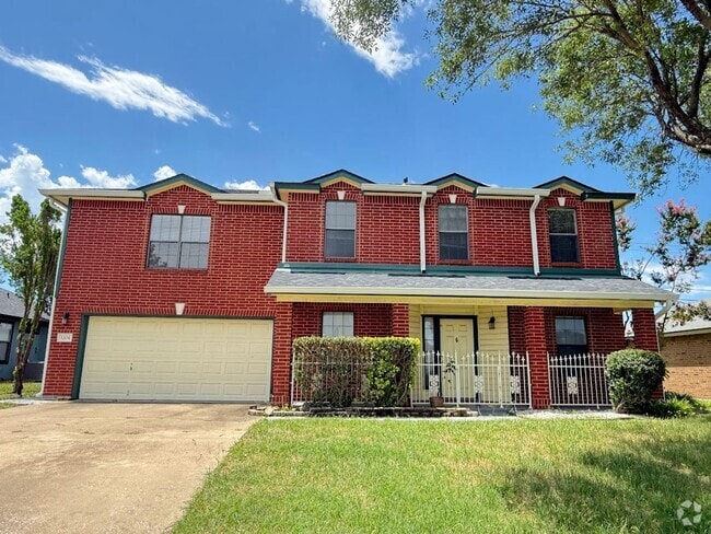 Building Photo - 1204 Bristol Dr
