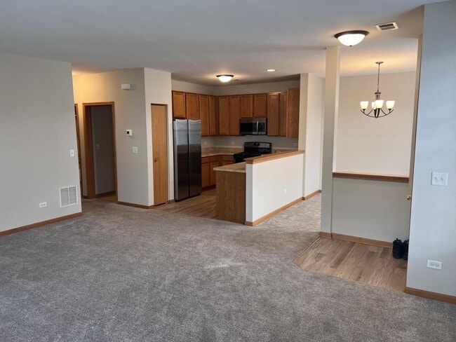 Foto del edificio - 5111 Freeport Ct