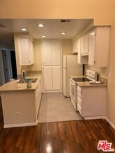 Building Photo - 8725 Beckenham Ln