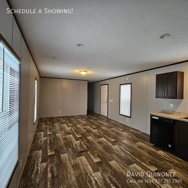 Foto del edificio - 2737 W Washington Center Rd