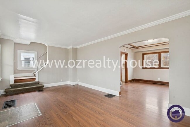 Building Photo - 4218 Parrakeet Ave