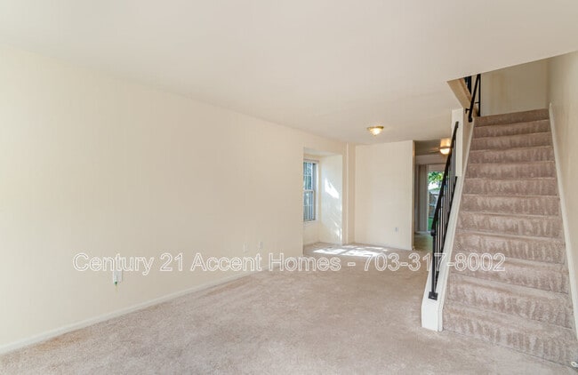 Building Photo - 13885 Oyster Point Ct