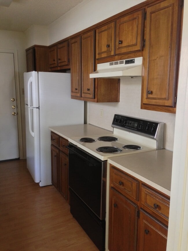 Building Photo - Duplex