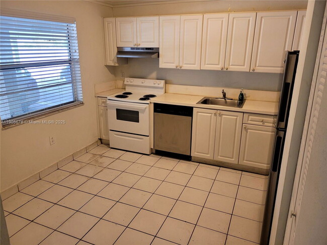 Foto del edificio - 5100 SW 41st St