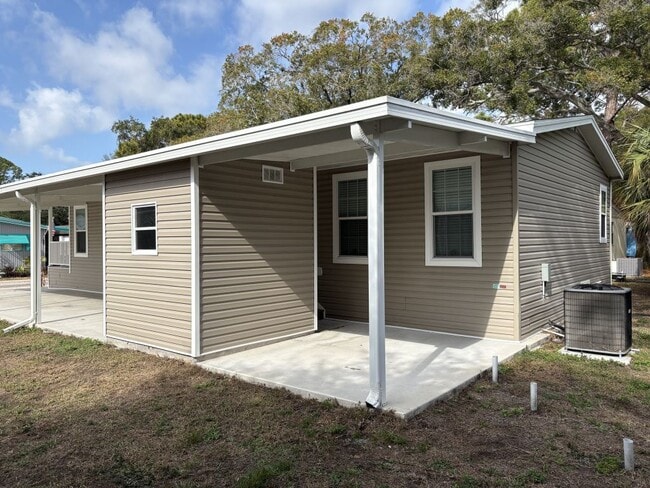 Building Photo - 7501 142nd Ave N