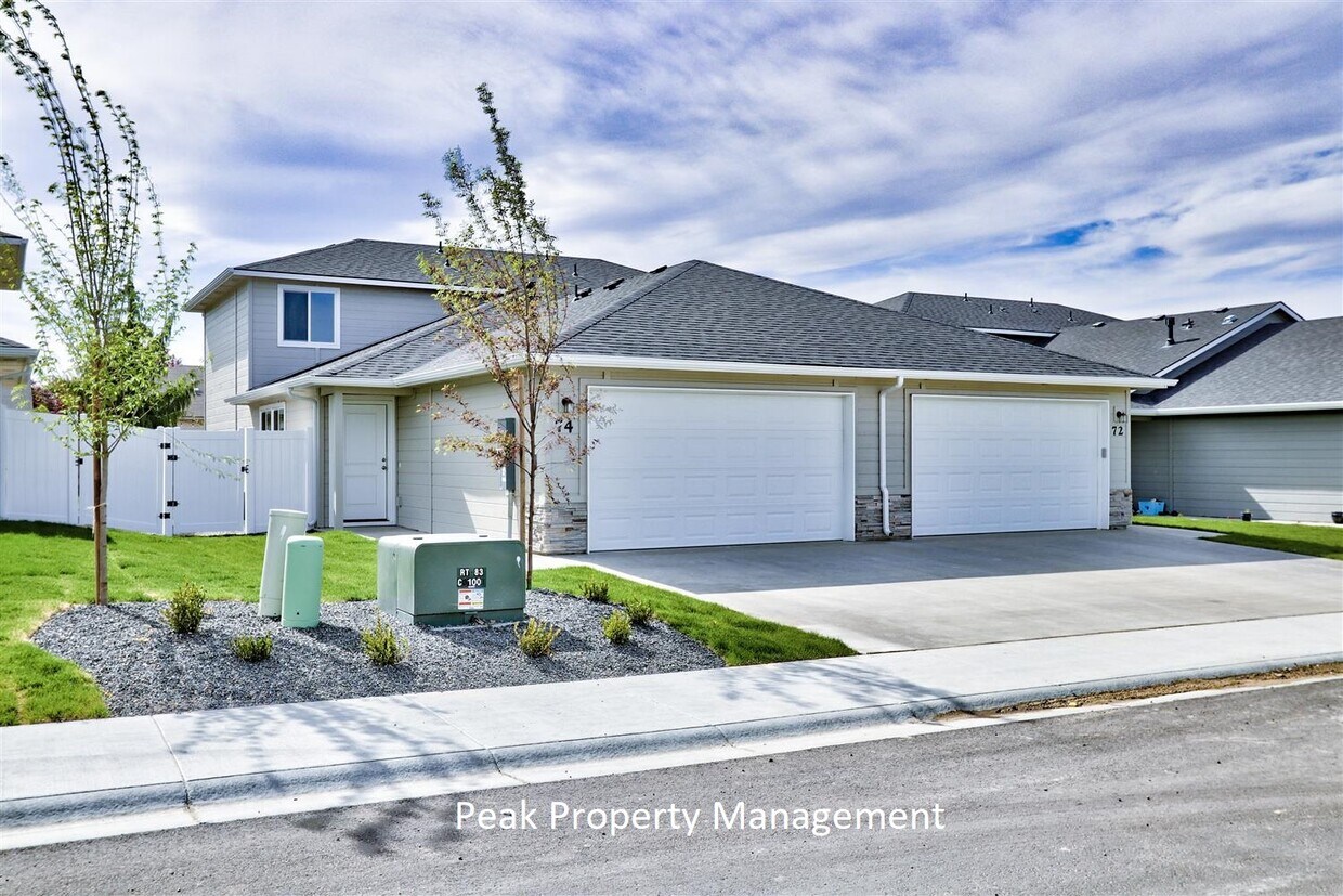 46 S Drifter Loop, Nampa, ID 83651 Townhome Rentals in Nampa ID