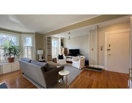 Building Photo - 57 Ellery St