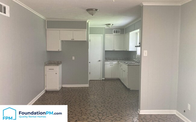 Foto del edificio - 409 Whiteville Ave