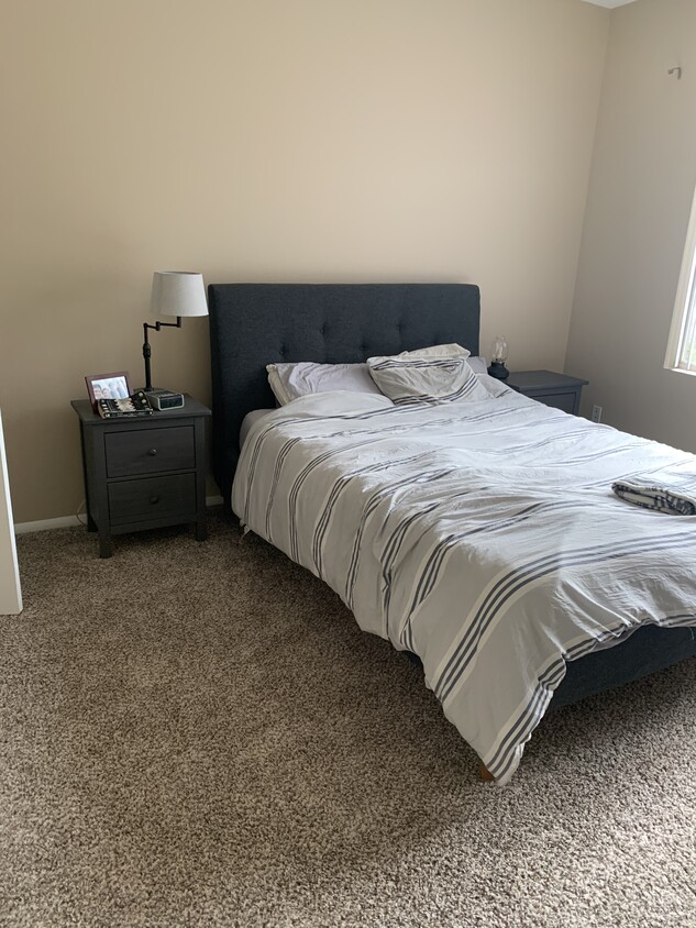 Bedroom - 9960 E Wyoming Plz