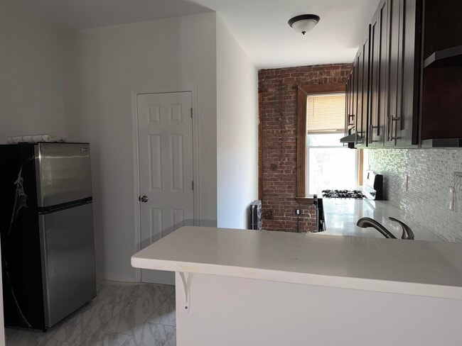 Building Photo - 2709 Bergenline Ave