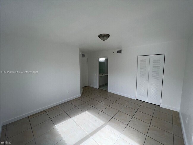 Building Photo - 3 br, 2 bath House - 15440 SW 284th St Uni...