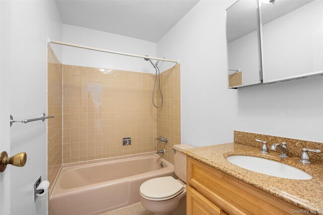 Foto del edificio - 55 Fieldstone Dr