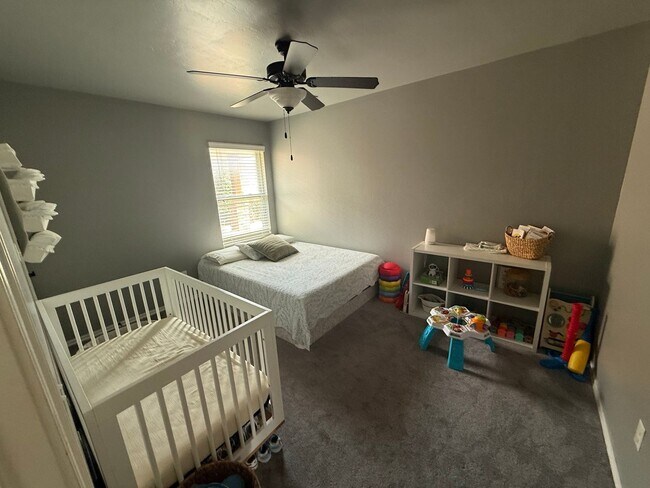Foto del edificio - Immaculate 3 bed 2 bath in Mustang Schools, ready for move in on or before July 1st!
