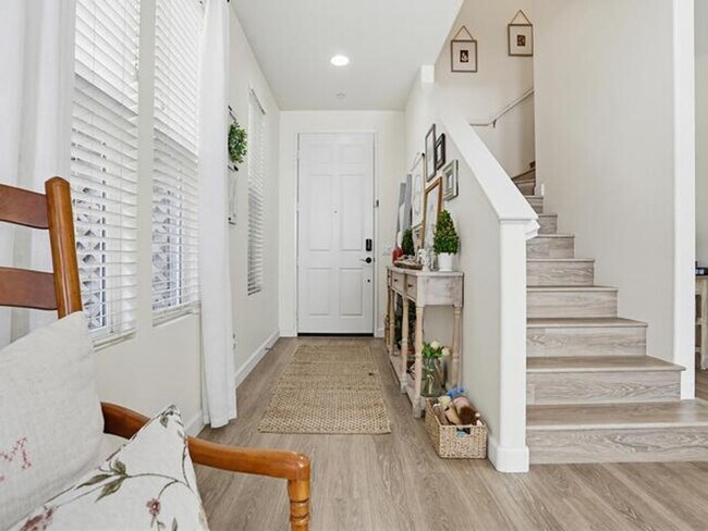 Foto del edificio - Stylish 3BR Home in Santee | Solar | Garage | Resort-Style Amenities