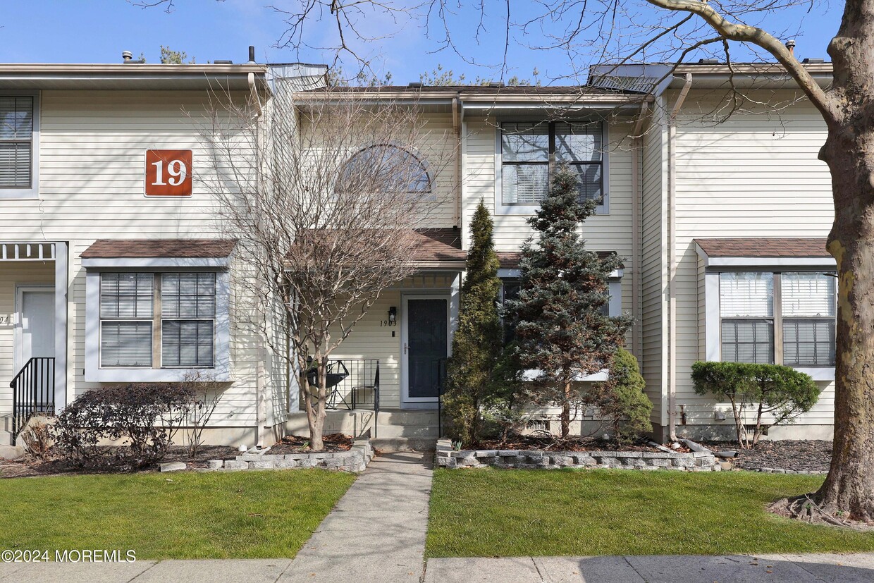 Primary Photo - 1903 Breckenridge Pl