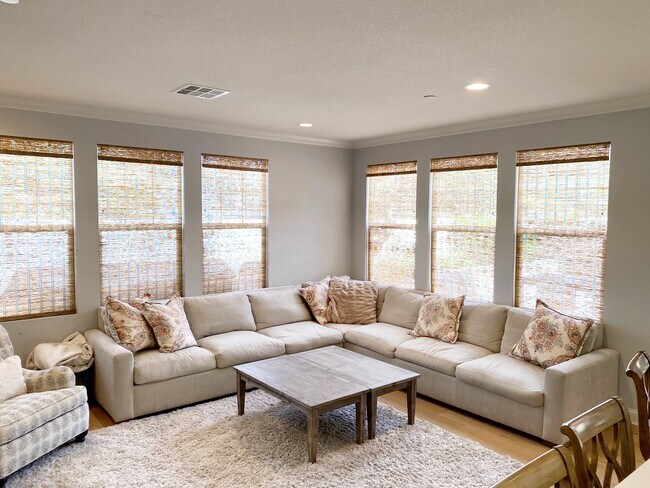 Building Photo - 116 Shadowbrook