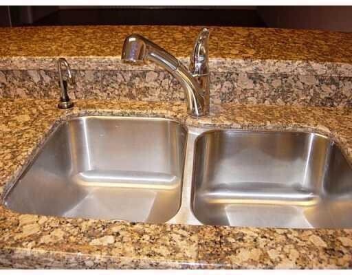 Foto del edificio - 2205 S Cypress Bend Dr