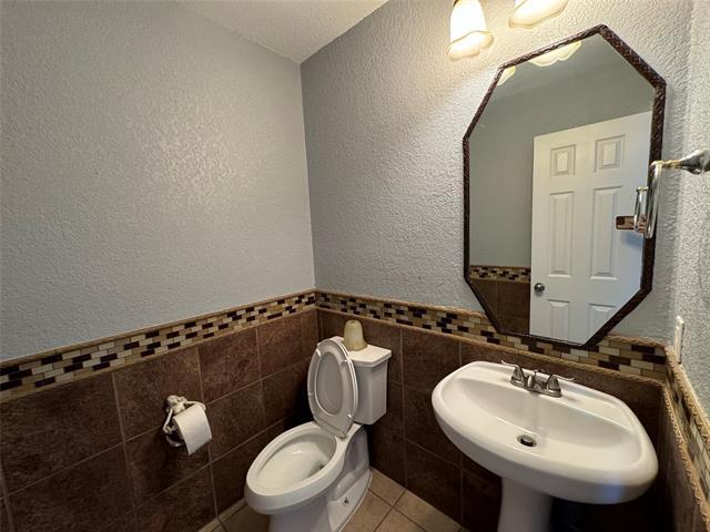 Building Photo - 4405 Brighton Dr