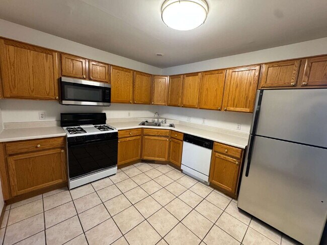Foto del edificio - 2 BD/1.5 B at Windsor Court Townhomes in Ottawa IL! 1405 Windsor Court