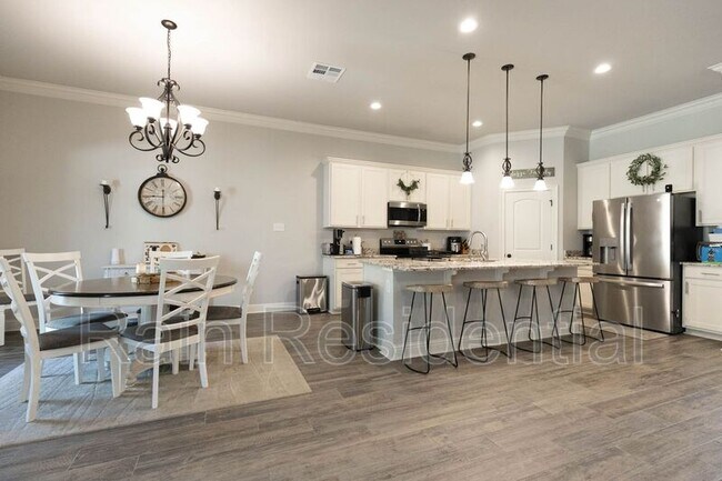 Building Photo - 11829 Smokey Ct