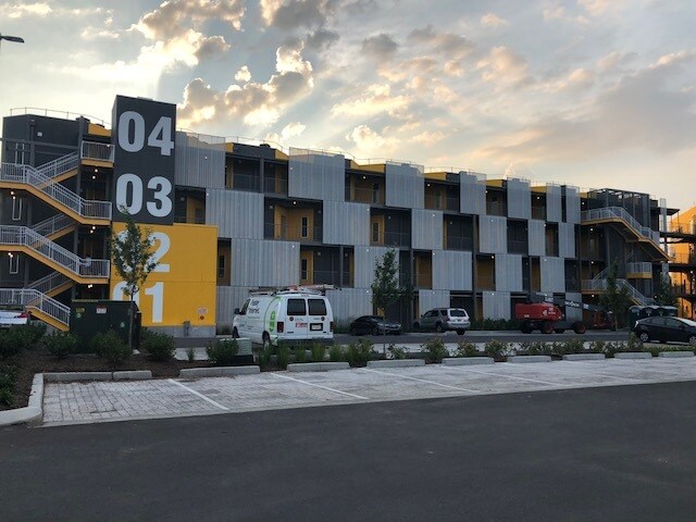 Vista del edificio - 400 Herron Drive