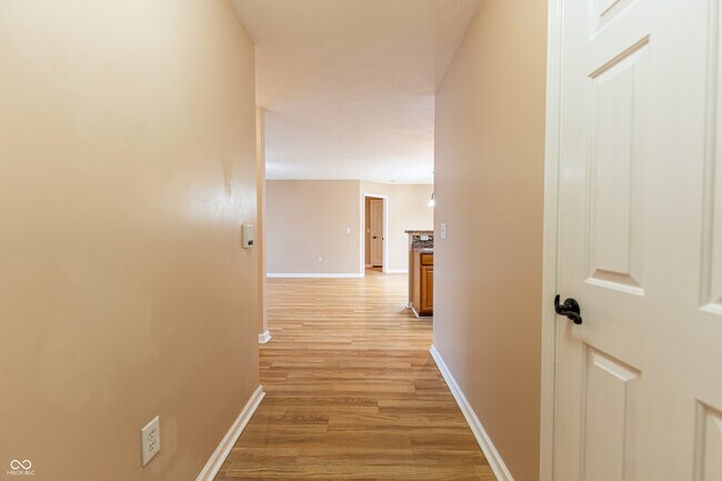 Foto del edificio - 232 Legends Creek Pl