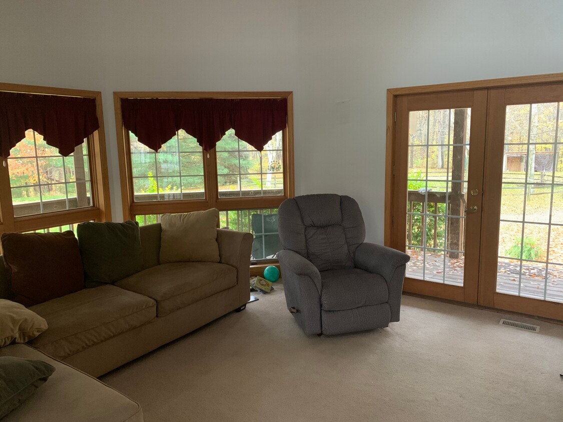 8550 M 62, Berrien Center, MI 49102 House for Rent in Berrien Center