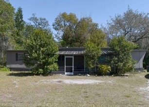 Building Photo - 882 Wolf Trail