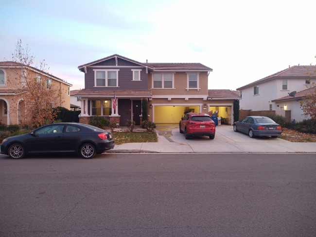 Photo - 26407 Seville Ln House