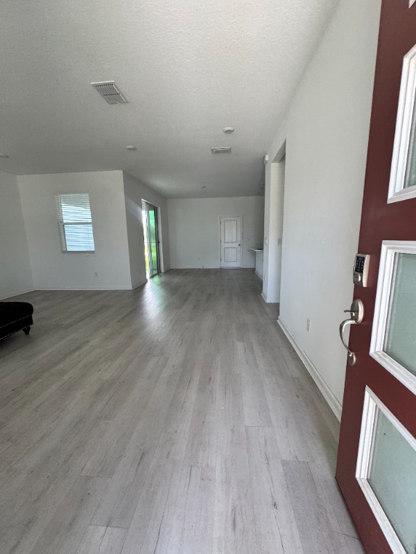 Building Photo - 11420 Sunsail Ave